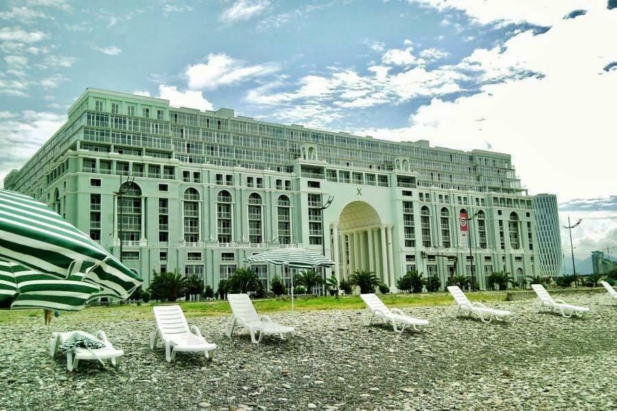 Apartments By The Sea Batumi Exteriör bild